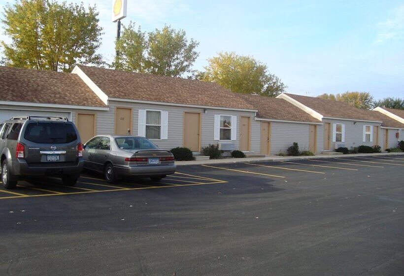هتل Rodeway Inn & Suites