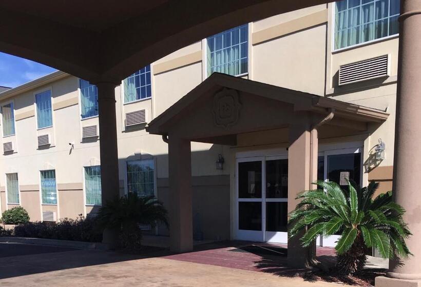 فندق Rodeway Inn & Suites