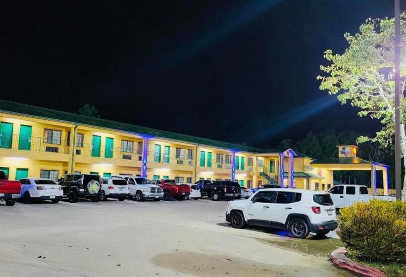 Отель Scottish Inn & Suites