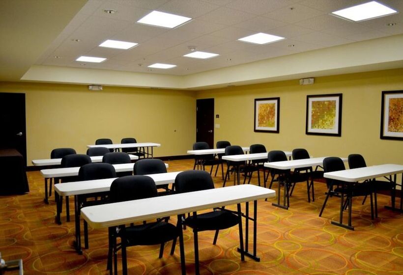 ホテル Staybridge Suites Longview, An Ihg