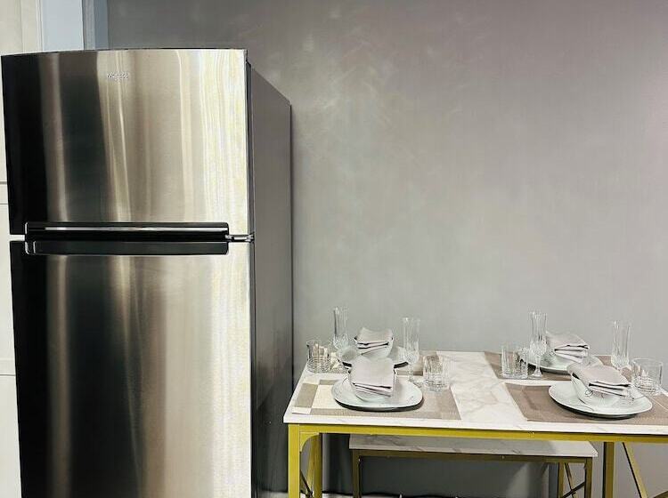 فندق Studios At Fontainebleau Terrace