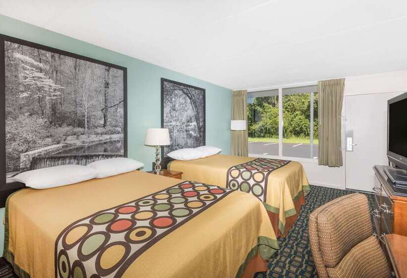 فندق Super 8 By Wyndham Kingsland I 95 Naval Base Area