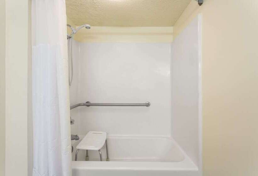 فندق Super 8 By Wyndham Monticello