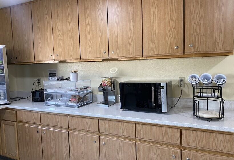 酒店 Super 8 By Wyndham Ogallala