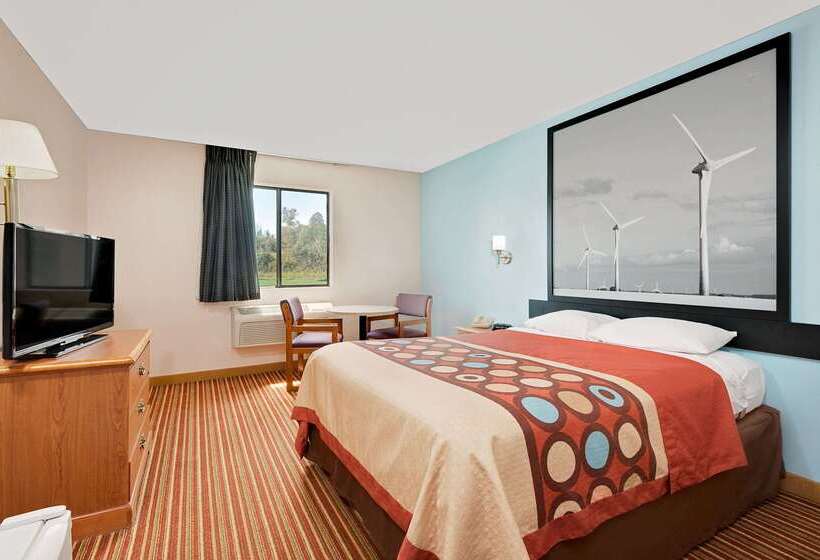 酒店 Super 8 By Wyndham Rock Port Mo
