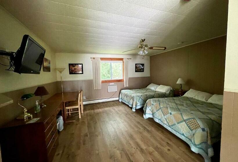 هتل The Riverside Inn