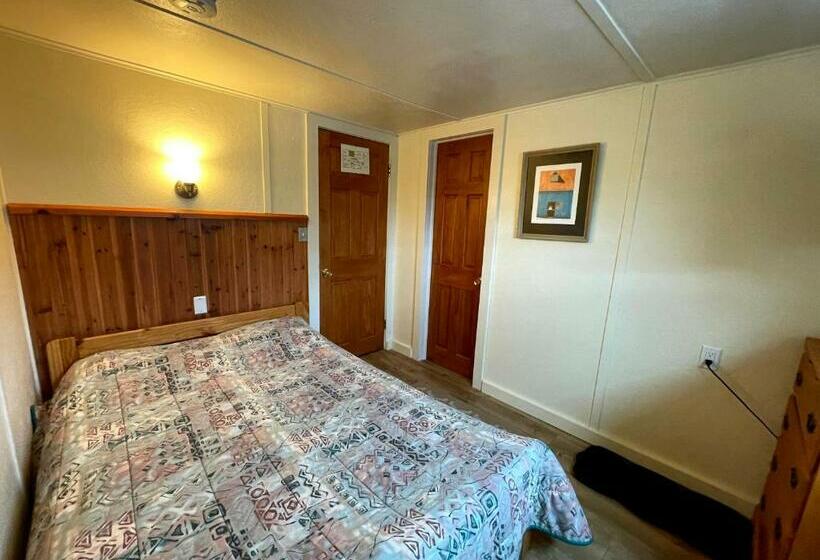 هتل The Riverside Inn