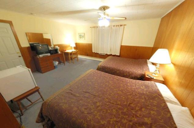 هتل The Riverside Inn