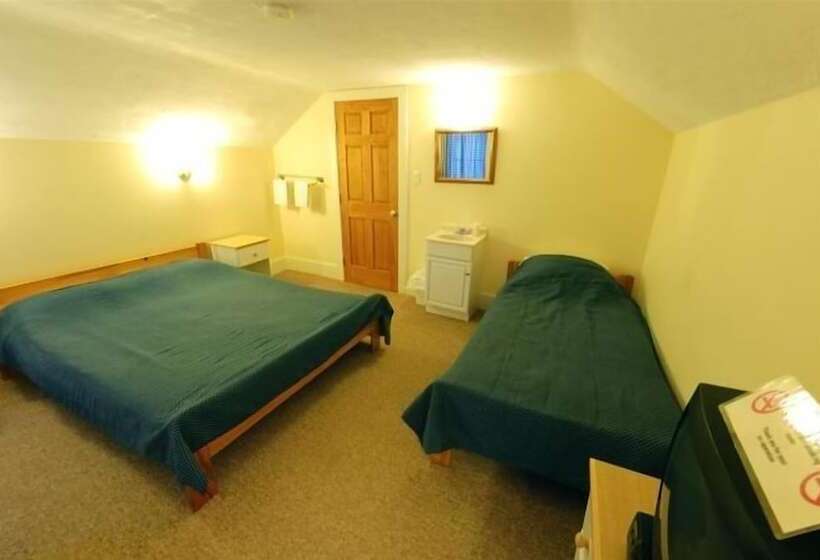 هتل The Riverside Inn