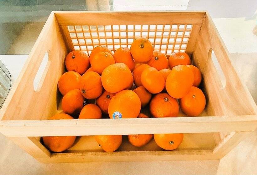 Oyo Waves Hotel Newport Or Nye Beach