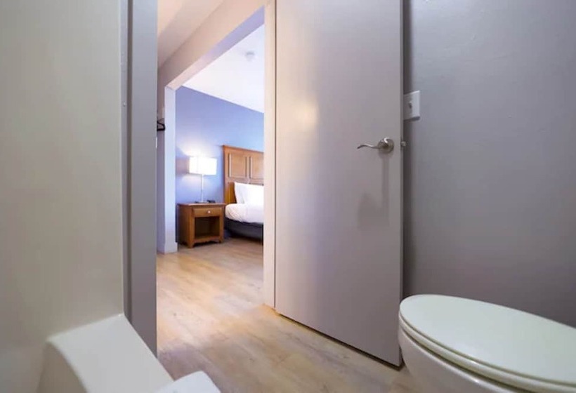 Oyo Waves Hotel Newport Or Nye Beach