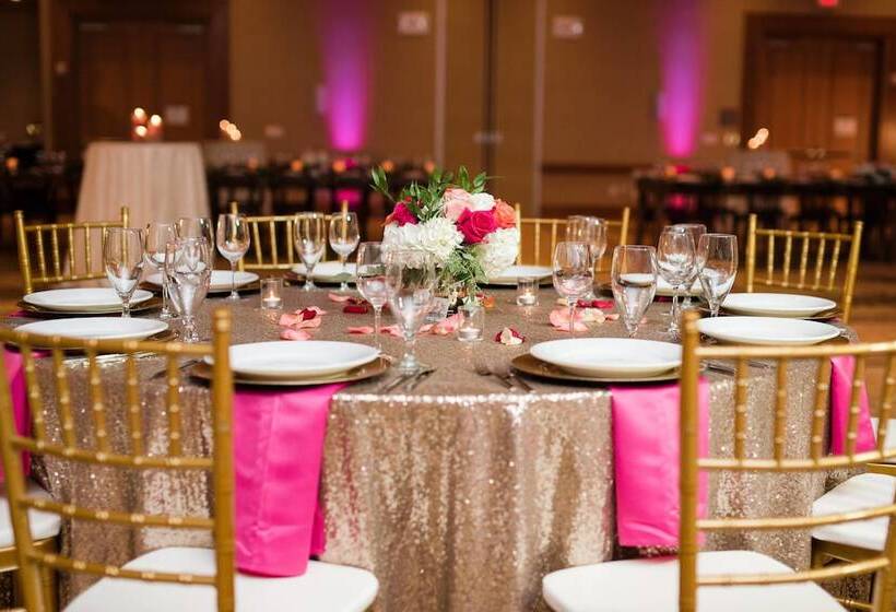 בית מלון כפרי The Westin Austin At The Domain