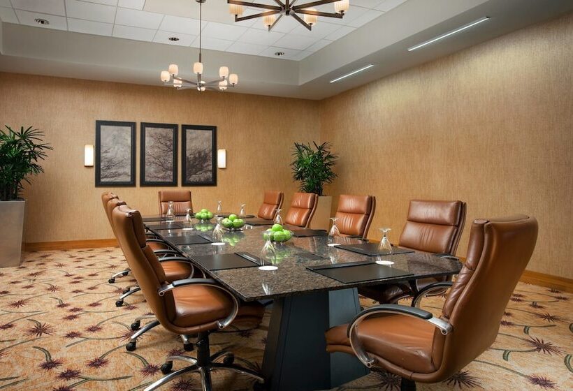 בית מלון כפרי The Westin Austin At The Domain