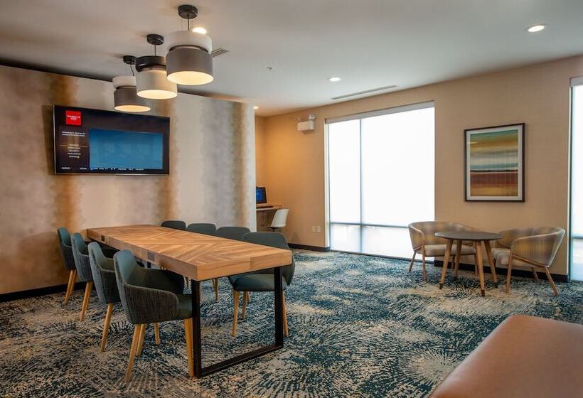 فندق Towneplace Suites By Marriott Frederick