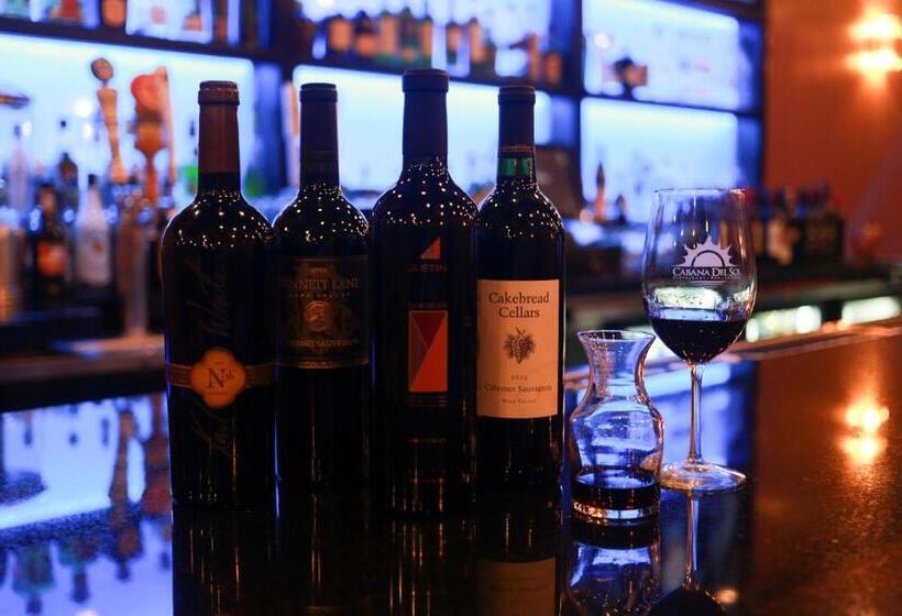 فندق Travelers Inn Manteca