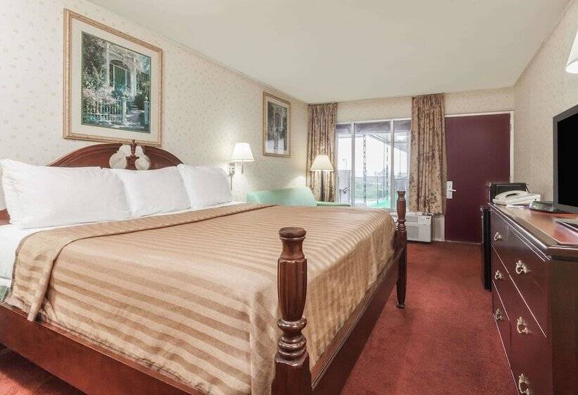 فندق Travelodge By Wyndham Seymour