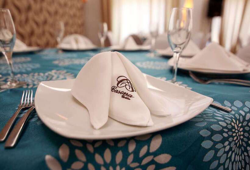 Отель Wyndham Merida