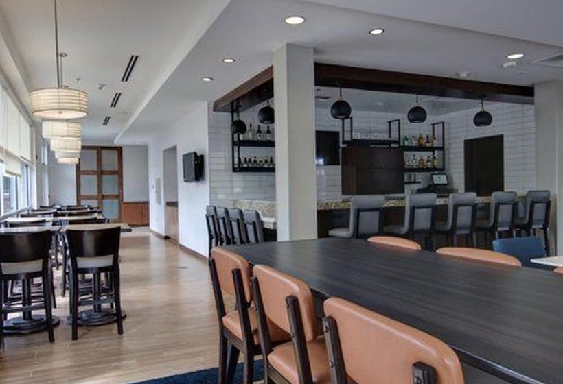 Hyatt House Naperville/warrenville