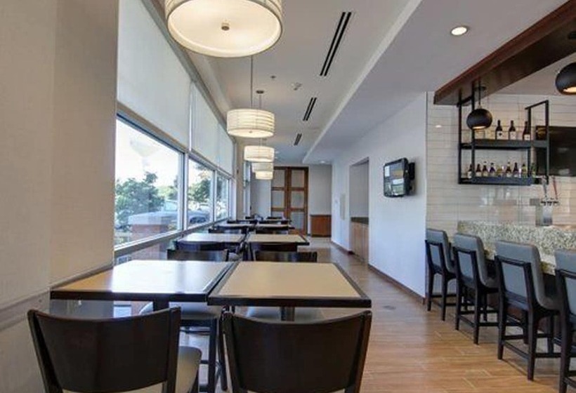 Hyatt House Naperville/warrenville