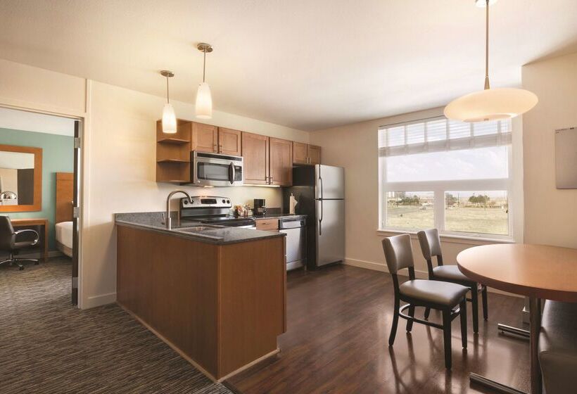 Hyatt House Denver Airport