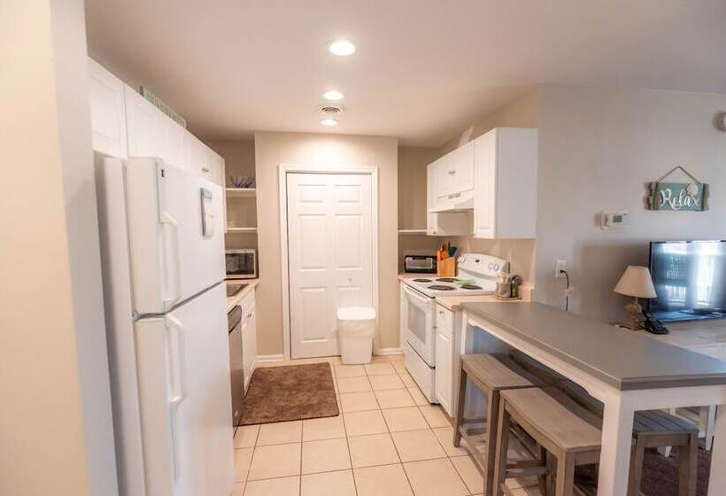 Lucayan Resort By Kees Vacations