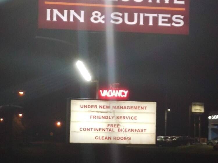 모텔 Hebbronville Executive Inn