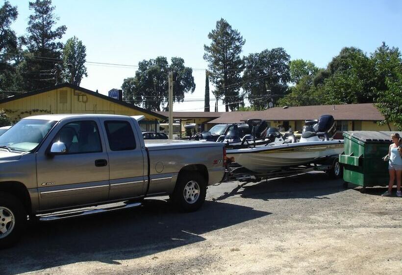 فندق على الطريق Lakeview Inn Lucerne