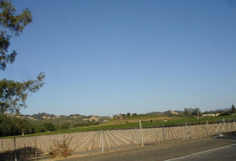 فندق على الطريق Lakeview Inn Lucerne