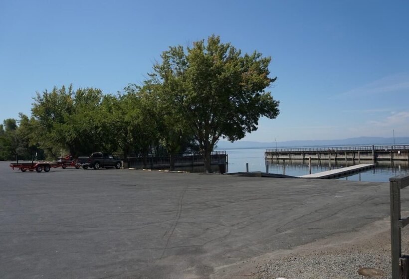 فندق على الطريق Lakeview Inn Lucerne