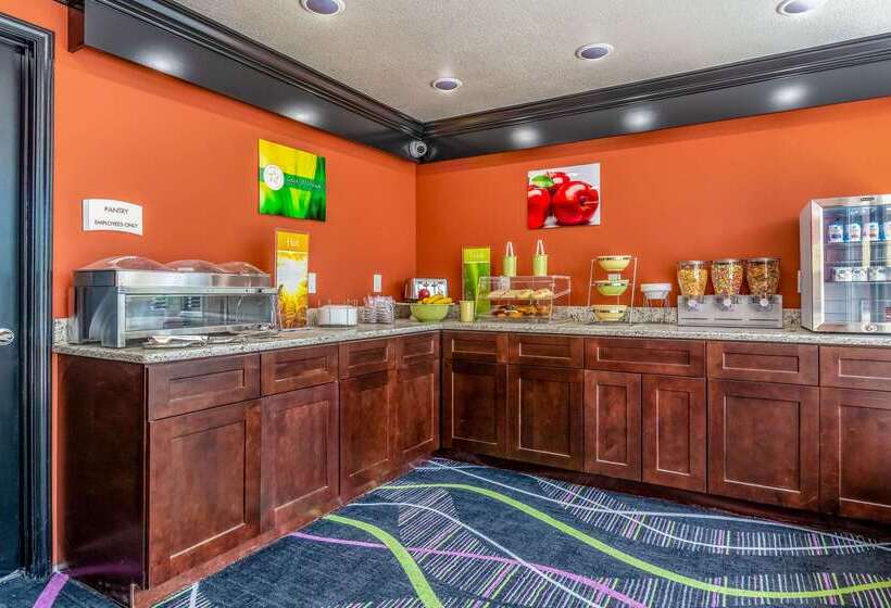 モーテル Quality Inn