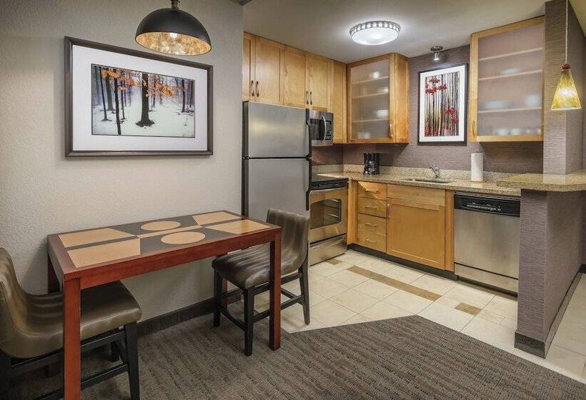 Residence Inn Burlington Colchester