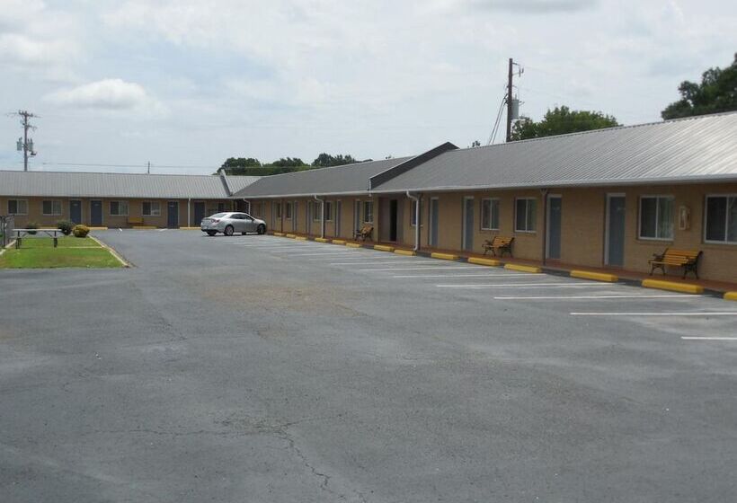 River Heights Motel