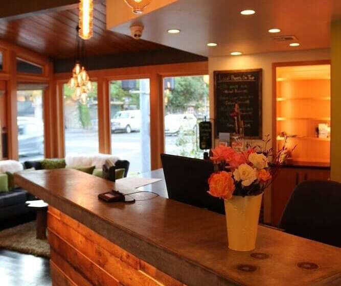 مُتل Timbers Inn