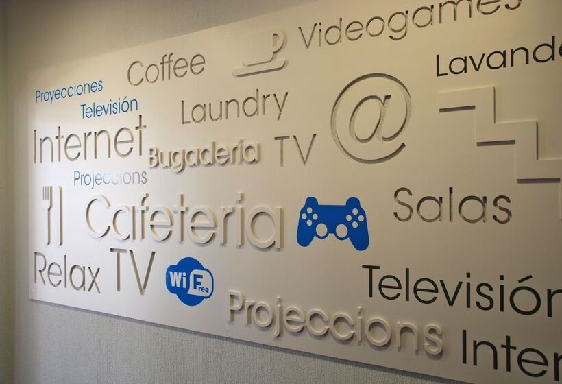 Twentytu Hostel Barcelona