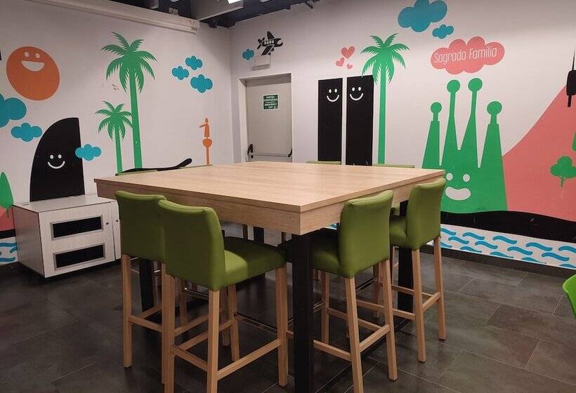 Twentytu Hostel Barcelona