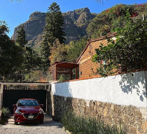 هتل Hospedaje Casa Teotleco