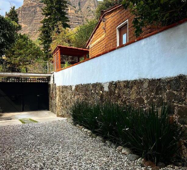 هتل Hospedaje Casa Teotleco