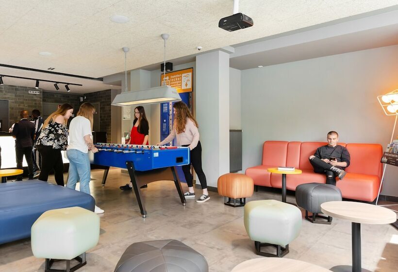 فندق صغير a&o Frankfurt Galluswarte