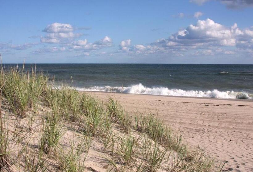 Beachcomber Resort At Montauk