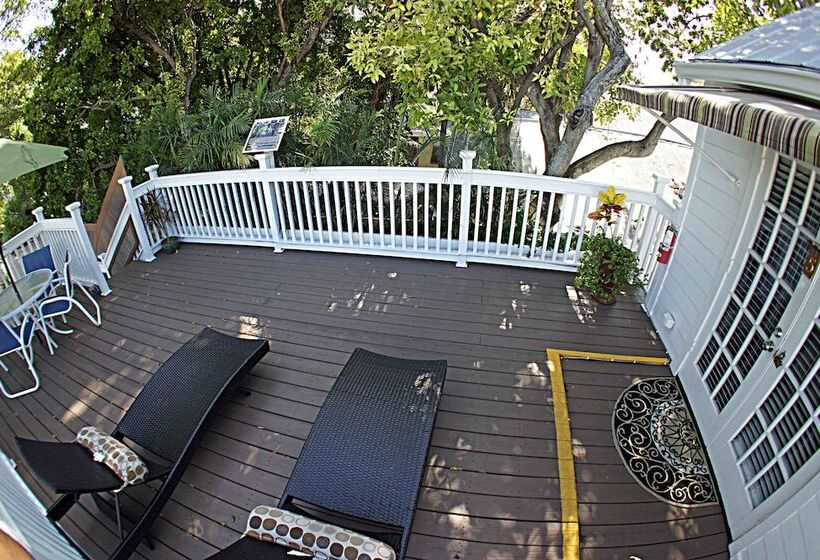 مبيت وإفطار Seascape Tropical Inn