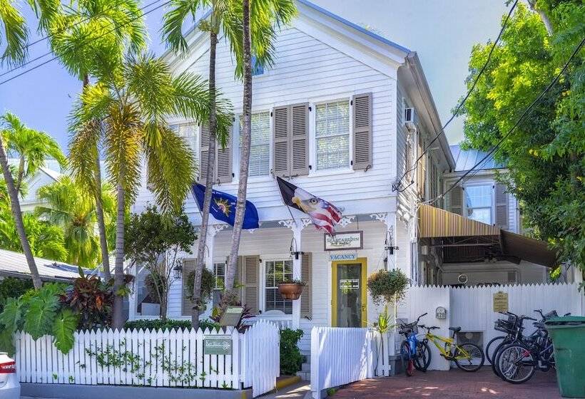 مبيت وإفطار Seascape Tropical Inn