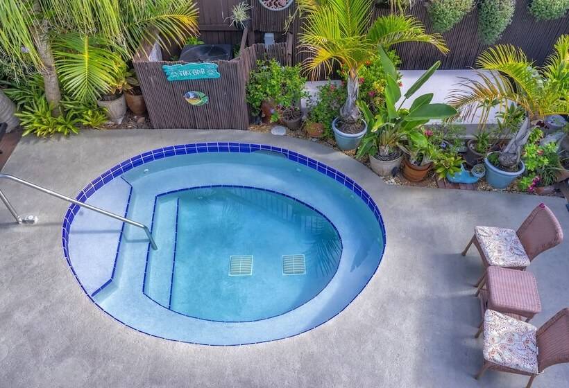 مبيت وإفطار Seascape Tropical Inn