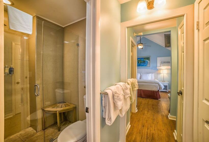 مبيت وإفطار Seascape Tropical Inn