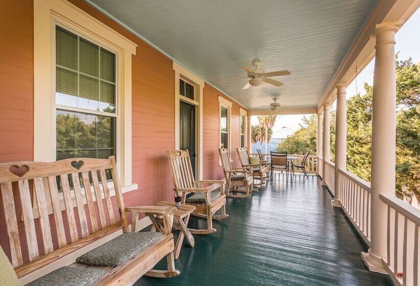 צימר Spencer House Inn