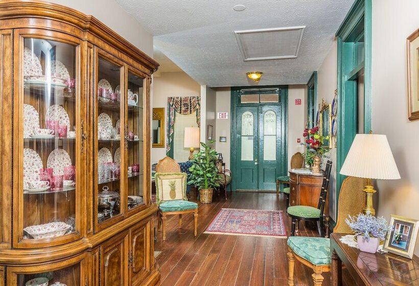 צימר Spencer House Inn