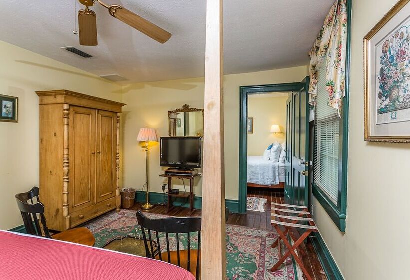 צימר Spencer House Inn