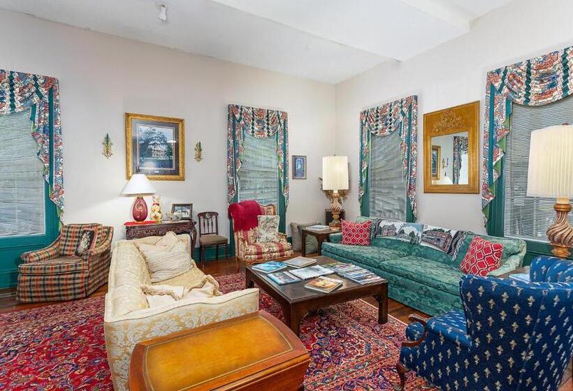 צימר Spencer House Inn