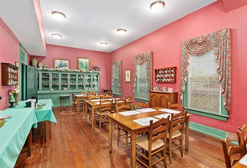 住宿加早餐  Spencer House Inn