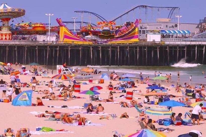 Buoy 16 Motel By The Beach