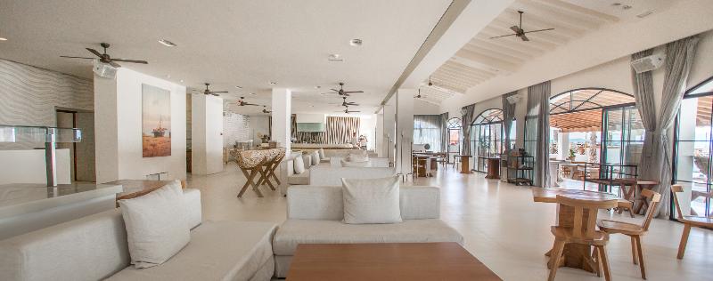 استراحتگاه Destino Pacha Ibiza